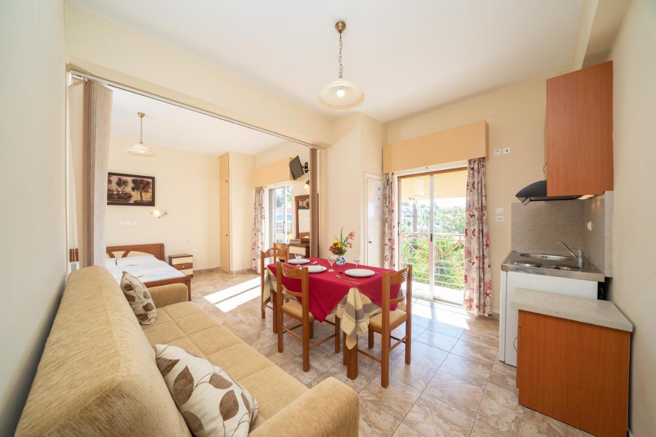 Lorenzo House Apartments Lassi  Ngoại thất bức ảnh