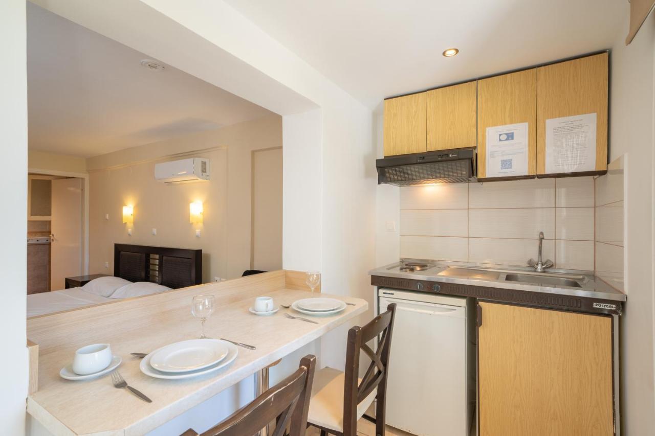 Lorenzo House Apartments Lassi  Ngoại thất bức ảnh